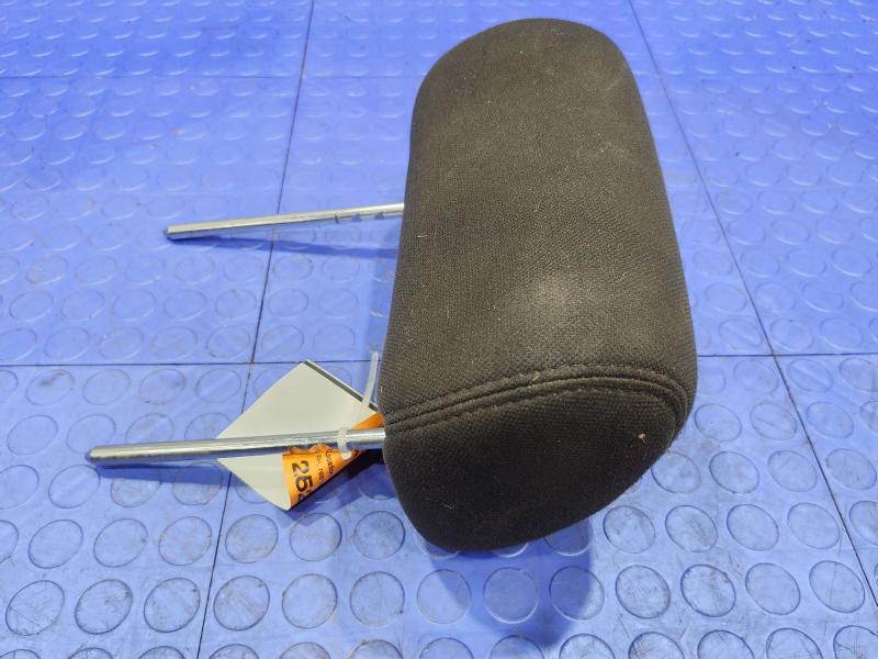 2010 Chevrolet Tahoe Headrest