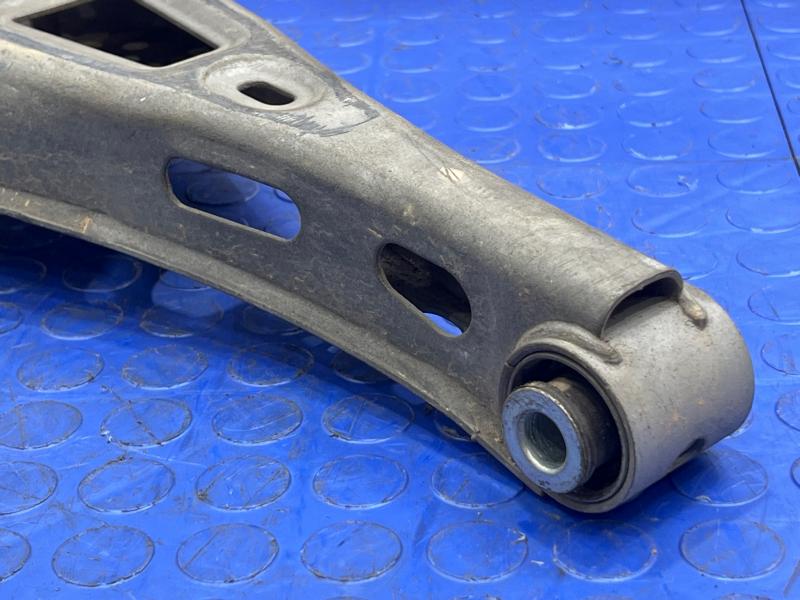 2020 GMC Terrain Lower Control Arm Rr