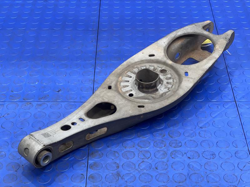 2020 GMC Terrain Lower Control Arm Rr