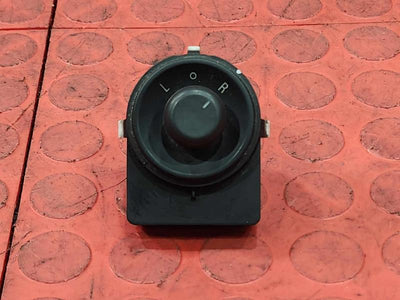 2013 Chevrolet Malibu Door Switch Front