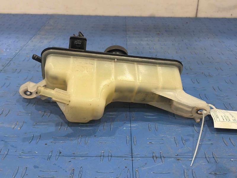 2007 Toyota RAV4 Coolant Recovery Bottle