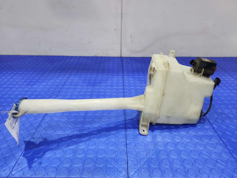 2011 Kia Sorento Washer Bottle