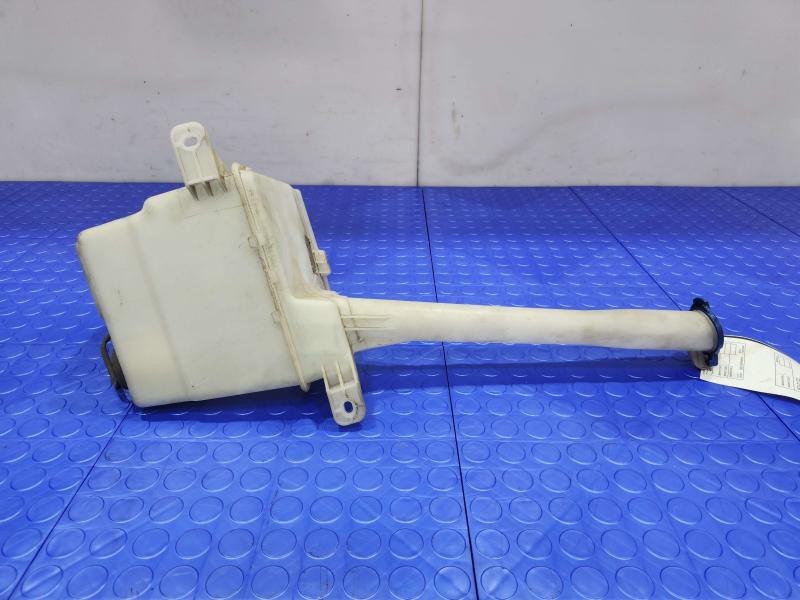2011 Kia Sorento Washer Bottle