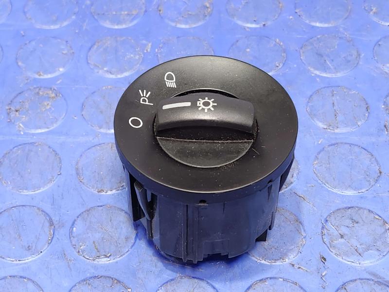 2014 Ford Mustang Headlight Switch (Dash Mtd)