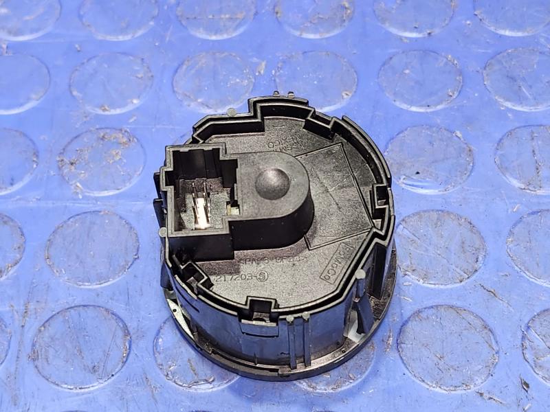 2014 Ford Mustang Headlight Switch (Dash Mtd)