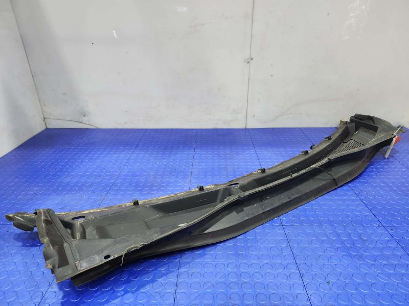 2017 Dodge Grand Caravan Cowl