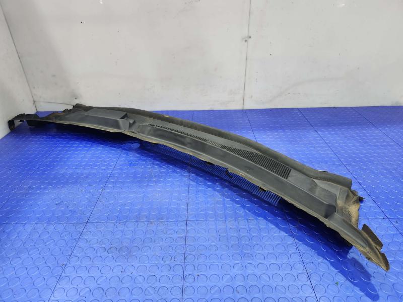 2017 Dodge Grand Caravan Cowl