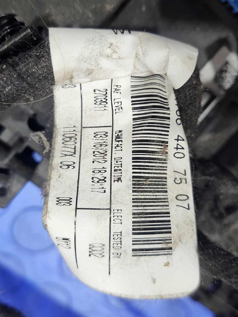 2012 Mercedes ML-Class Seat Track