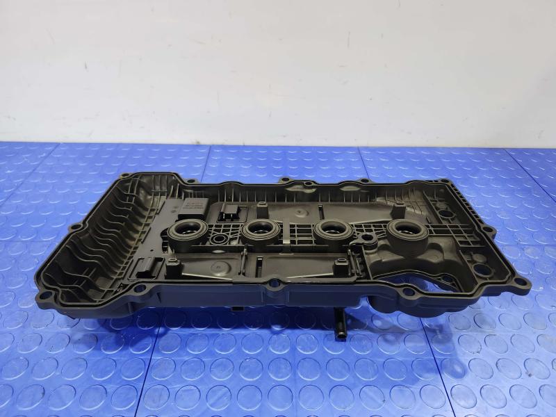 2016 Hyundai Sonata Valve Cover