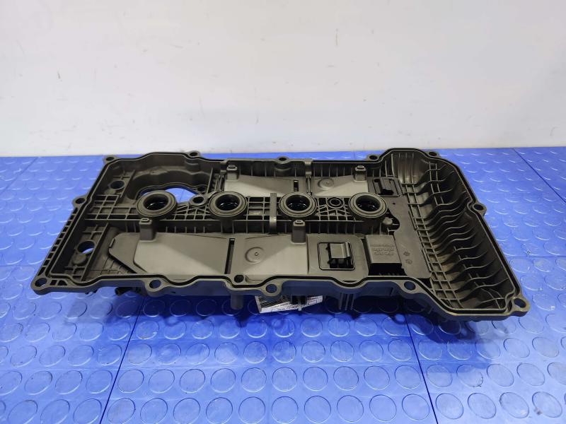 2016 Hyundai Sonata Valve Cover