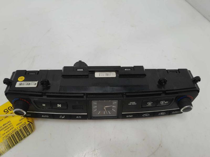 2016 Genesis Genesis Heater A/C Control