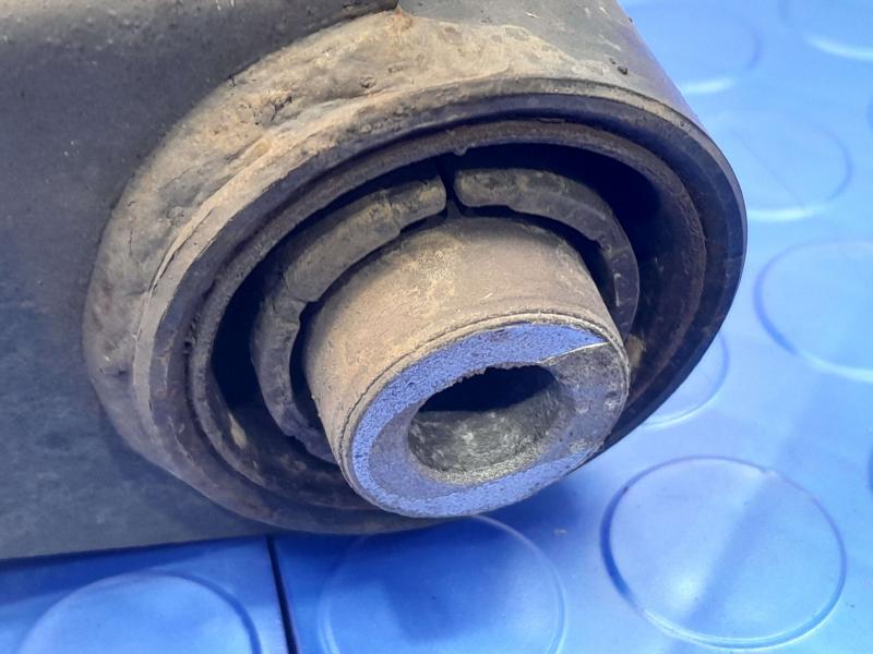 2020 Kia Optima Lower Control Arm Rr