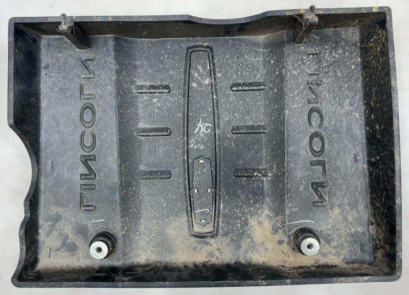 2008 Lincoln Navigator Engine Cover