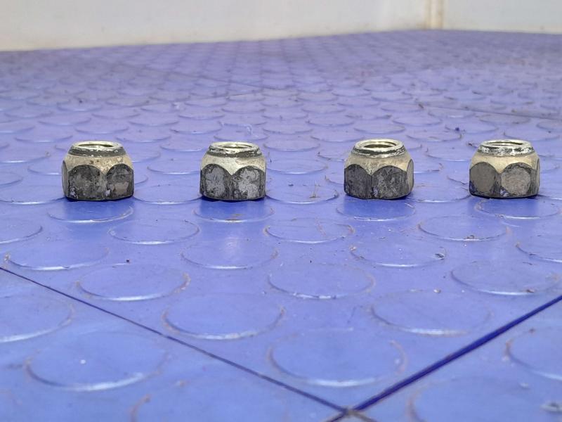 2017 Mitsubishi Mirage Lug Nuts