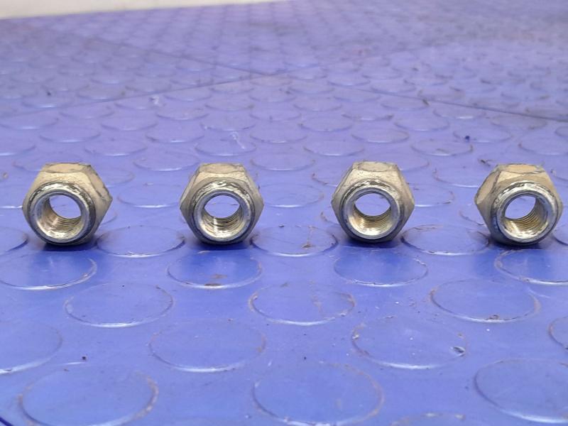 2017 Mitsubishi Mirage Lug Nuts
