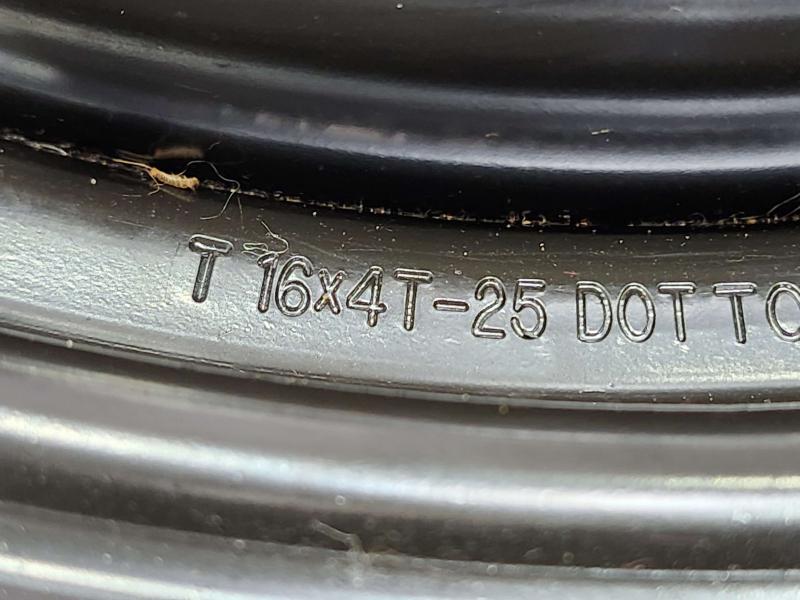 2014 Ford Focus Wheel