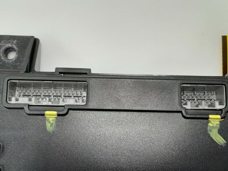 2012-2016 Tesla Model S Body Control Module BCM Genuine Part OEM 1010906-00-D