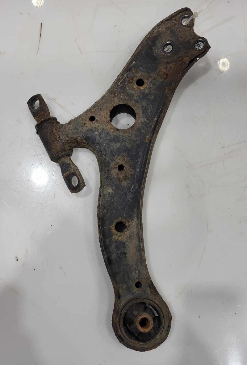 2003 Toyota Highlander Lower Control Arm Rr