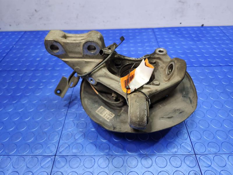 2010 Toyota Prius Spindle Knuckle Front