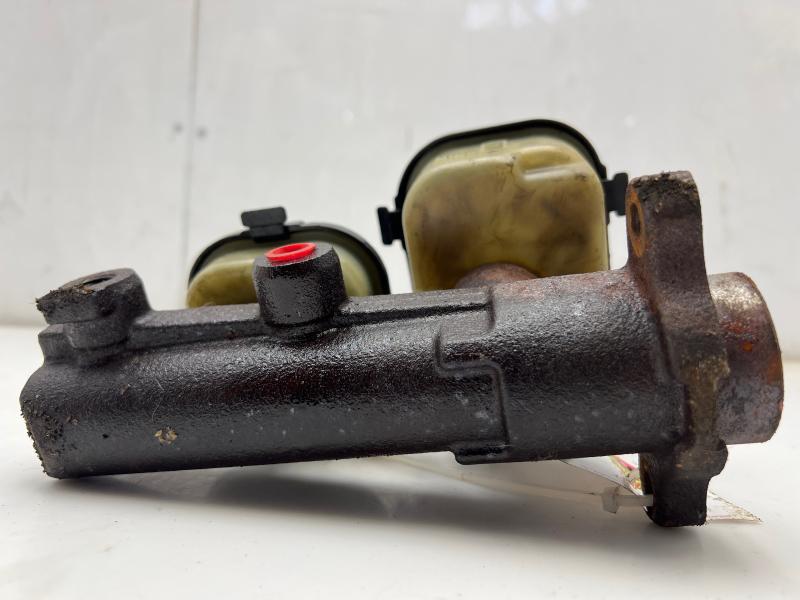 1993 Chevrolet G20 Master Cylinder