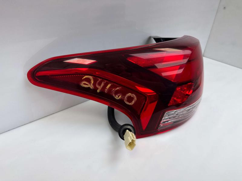 2016 Mitsubishi Outlander Tail Light Assembly