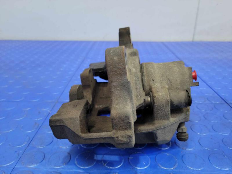 2014 Volkswagen Passat Caliper