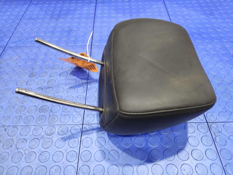2008 Subaru Legacy Headrest