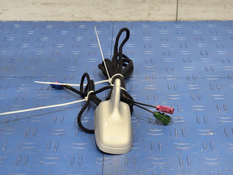 2012 Audi TT Antenna