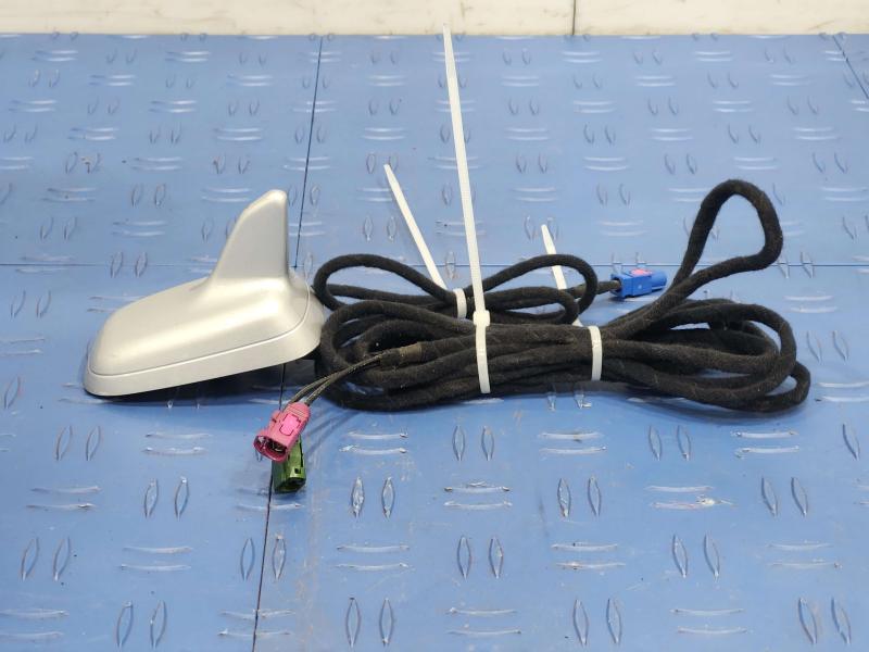 2012 Audi TT Antenna