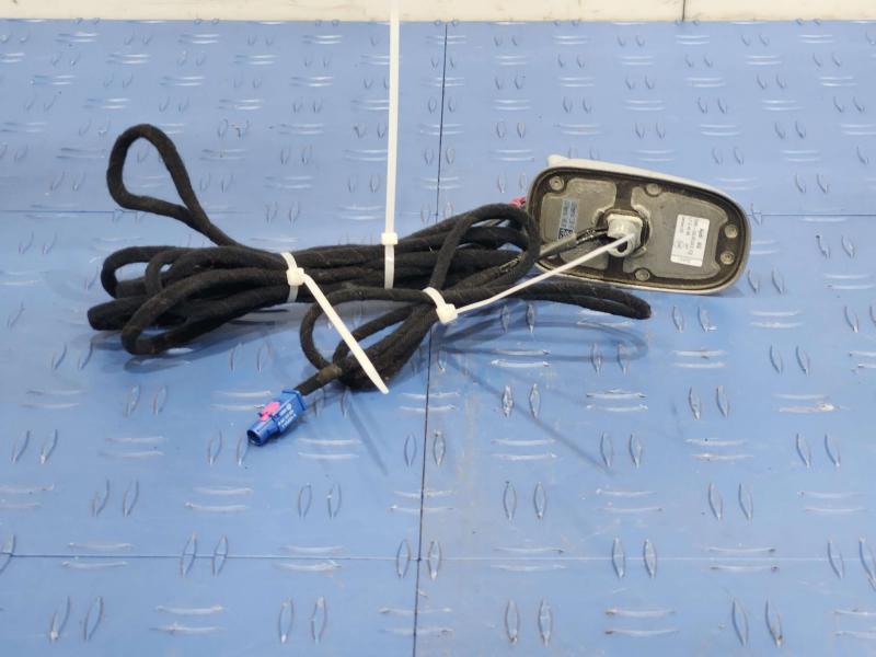 2012 Audi TT Antenna