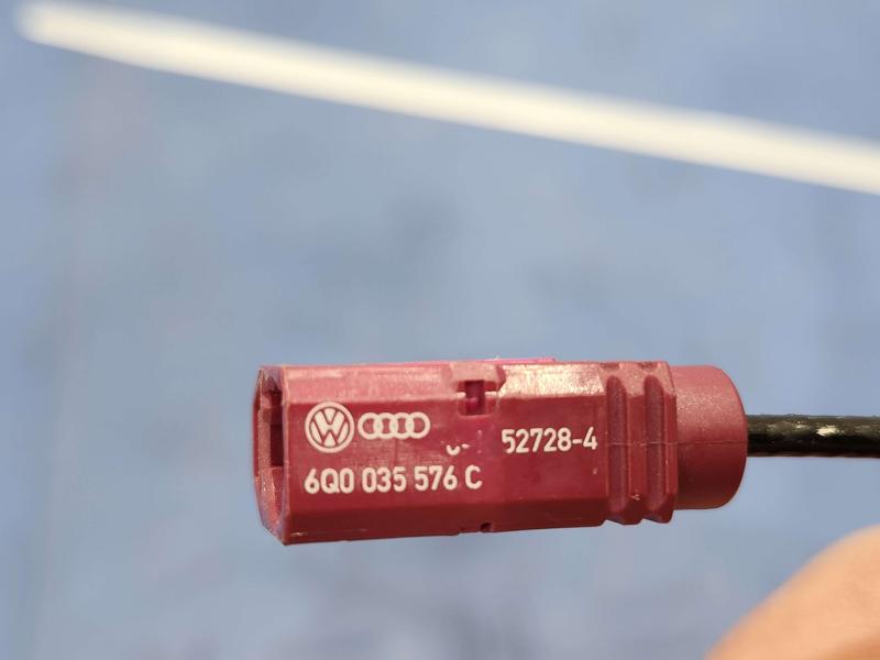 2012 Audi TT Antenna