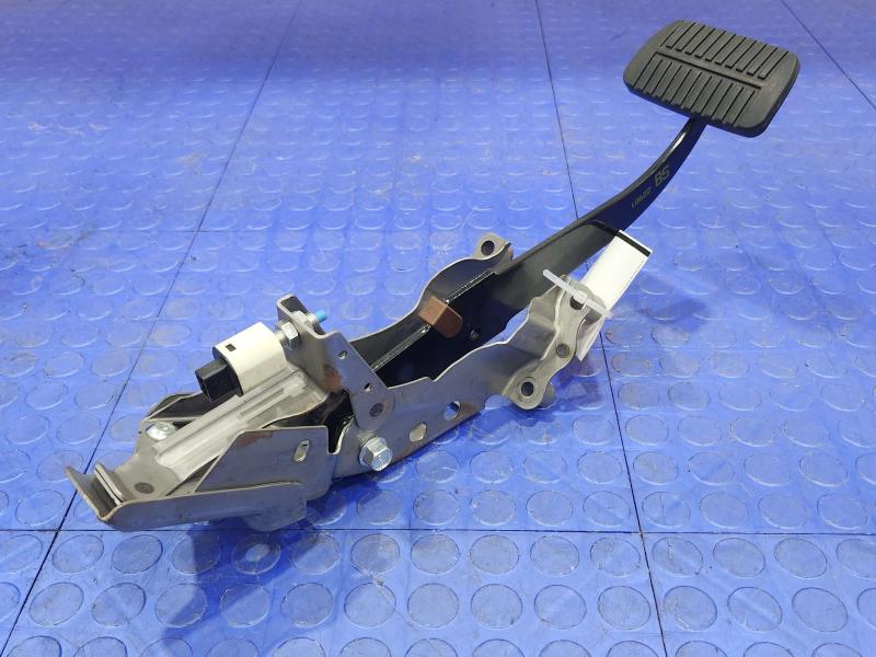 2019-2023 Subaru Crosstrek Brake Pedal Assembly Genuine OEM Part 36092FL081