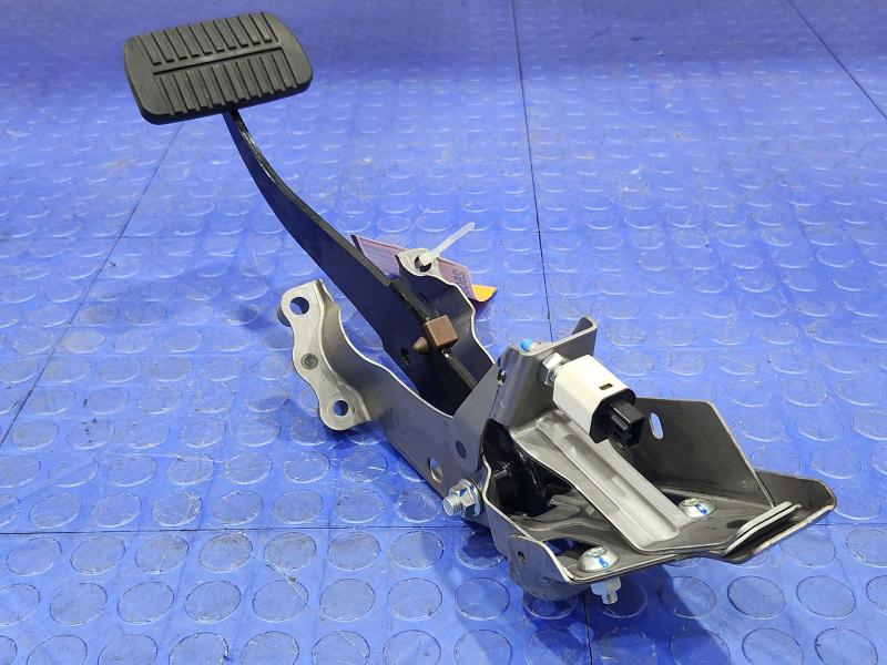 2019-2023 Subaru Crosstrek Brake Pedal Assembly Genuine OEM Part 36092FL081