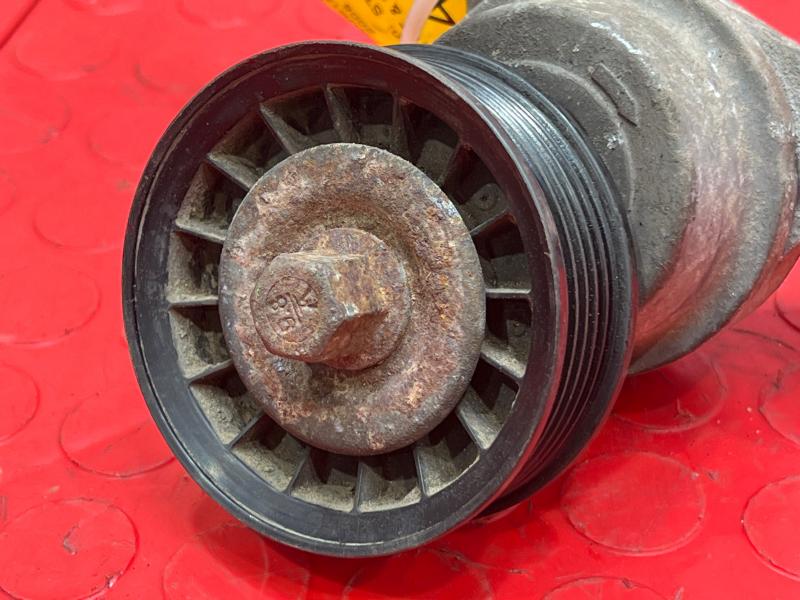 2008 Chevrolet Suburban Engine Belt Tensioner