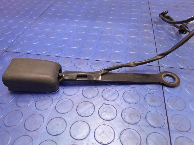 2020 Nissan Kicks Front Seat Belt Buckle Right Passenger Side Black OEM 868425RW0A