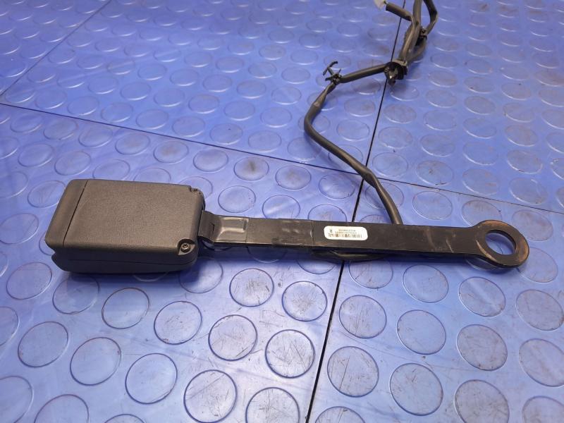 2020 Nissan Kicks Front Seat Belt Buckle Right Passenger Side Black OEM 868425RW0A