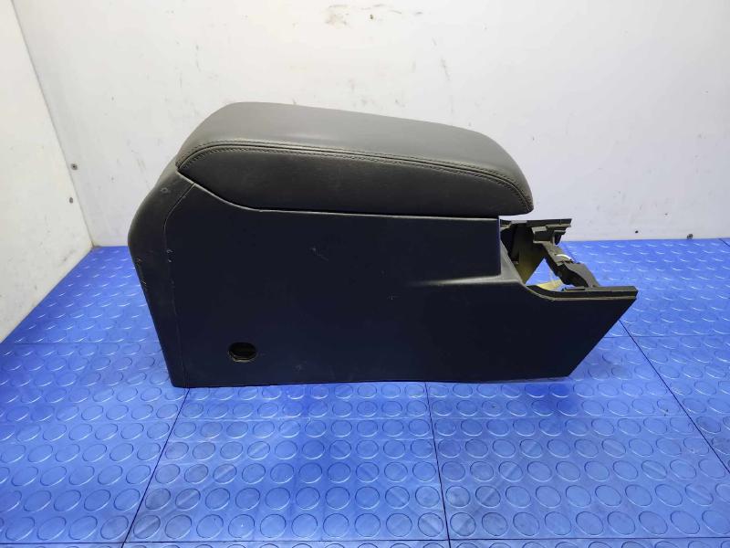 2015 Subaru Legacy Front Console