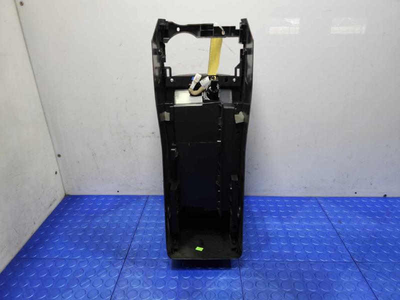 2015 Subaru Legacy Front Console