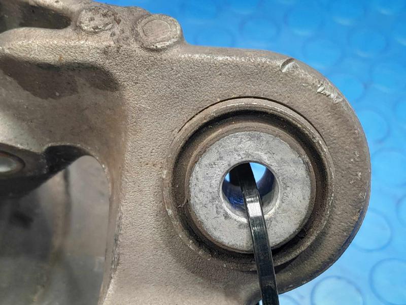 2016 Dodge Challenger Rear Knuckle/Stub Axle