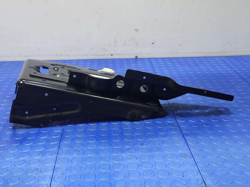 2016 Chevrolet Silverado 1500 Battery Tray