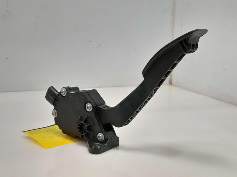 2014-2016 Subaru Forester Accelerator Pedal Assembly Genuine OEM 36010FJ010