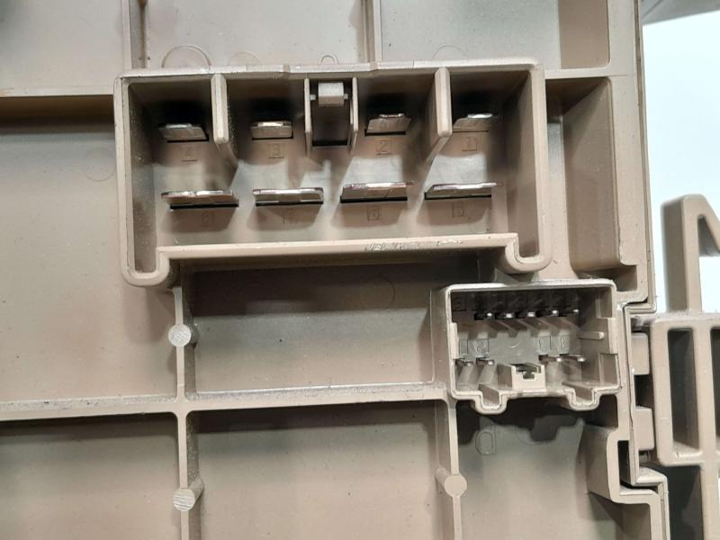 2014-2016 Subaru Forester Fuse Box Relay Junction Box OEM 82201FJ110