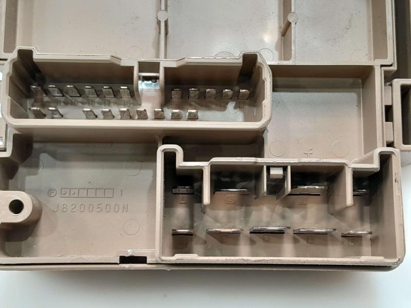 2014-2016 Subaru Forester Fuse Box Relay Junction Box OEM 82201FJ110