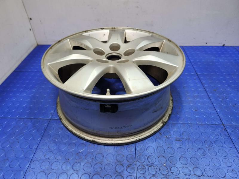 2016 Kia Sedona Wheel