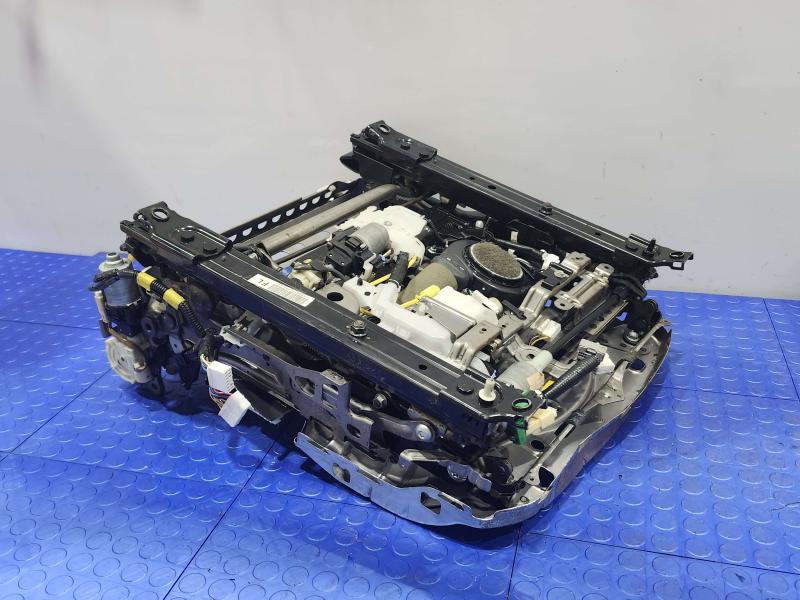 2008 Lexus LS 460 Seat Track