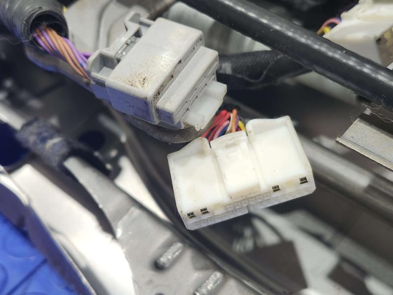 2008 Lexus LS 460 Seat Track