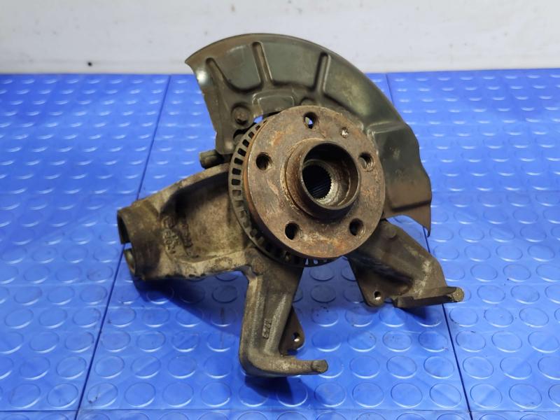 2005 Volkswagen Jetta Spindle Knuckle Front