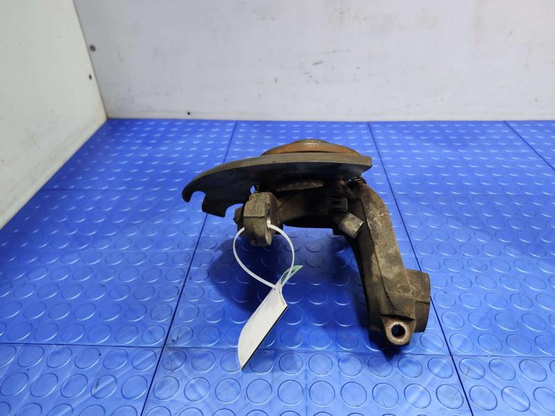 2005 Volkswagen Jetta Spindle Knuckle Front