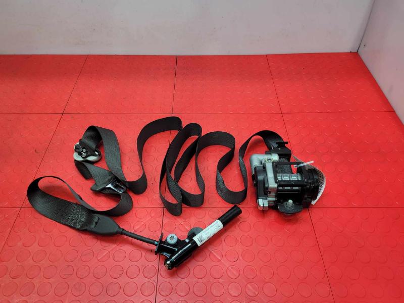 2014 Ford Fusion Front Seat Belt