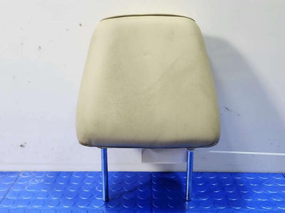 2014 Chrysler 300 Headrest